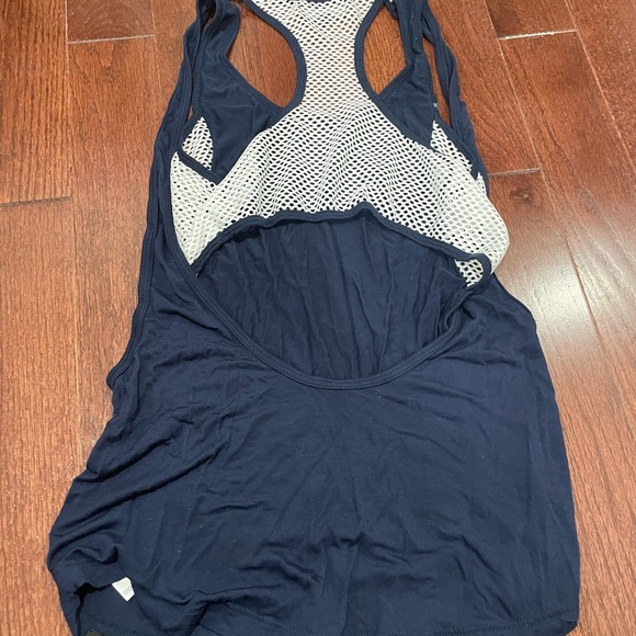 Koral Workout Top - Picture 2 of 2